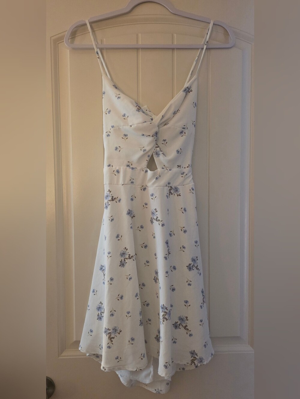 Floral Tie-Front White Spaghetti Strap Dress - Back Tie Size Medium